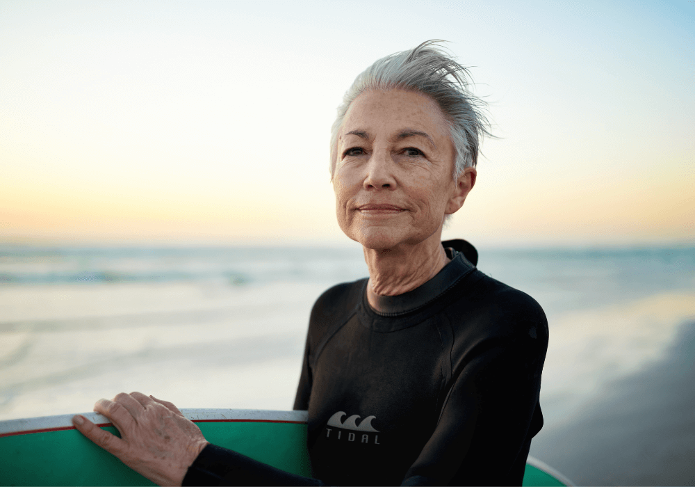 woman with surfboard, how to be fearless