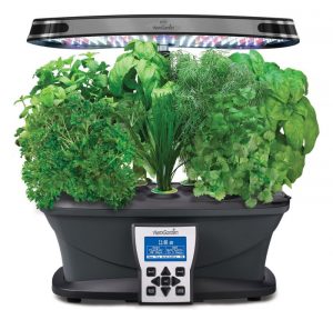 MIRACLE-GRO-AEROGARDEN-Ultra LED-Indoor-Garden-with-gourmet-herb-seed-kit-e1448777338502