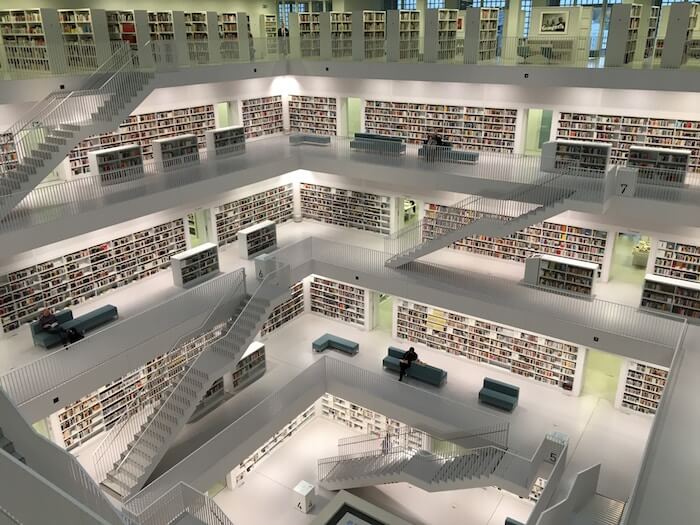 当你无聊时，大型图书馆要做的事情