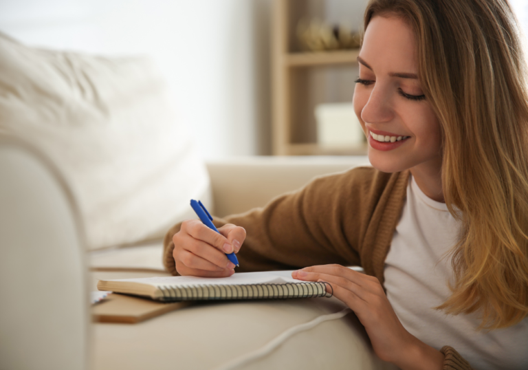 woman writing, how to write a love letter