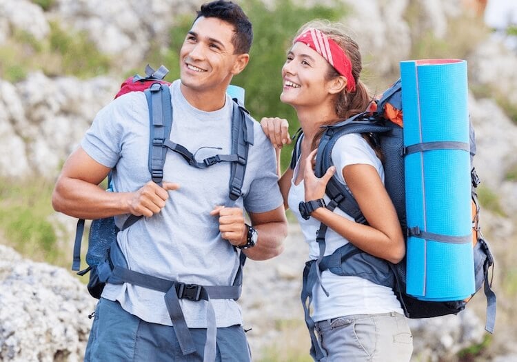 couple hiking relationship building activities for couples