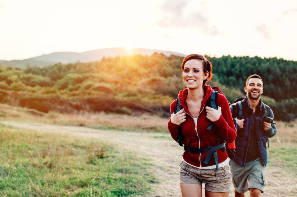 couple going hiking what are you looking for in a relationship