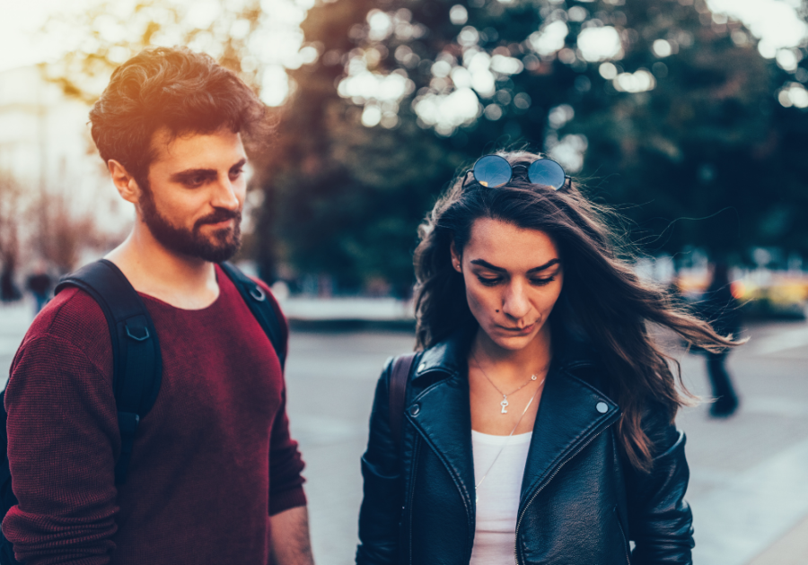 couple having disagreements how to stop being manipulative