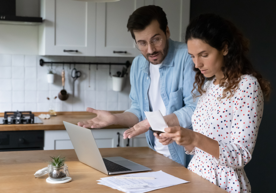 couple talking in kitchen things toxic partners say