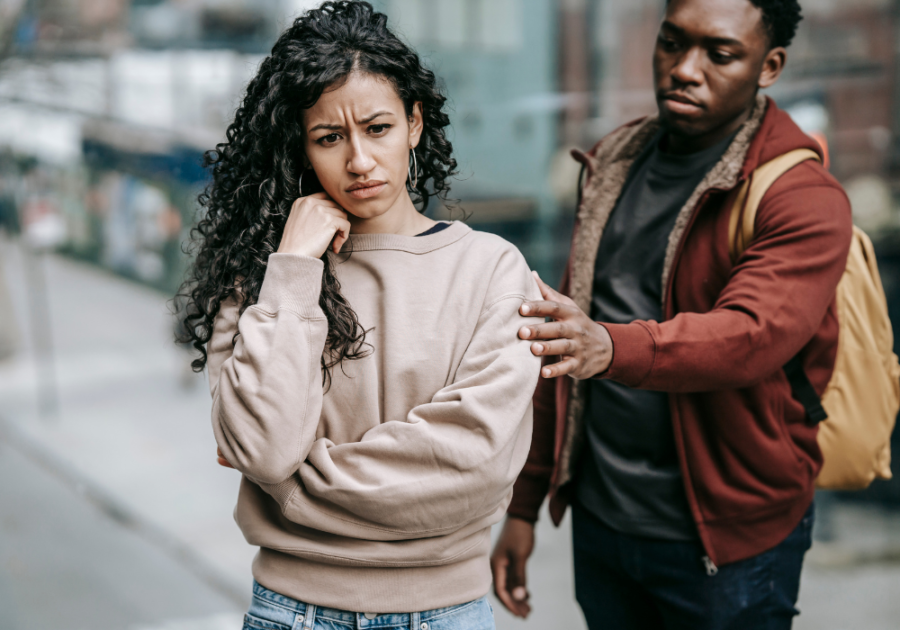 man consoling woman Signs of a Tumultuous Relationship