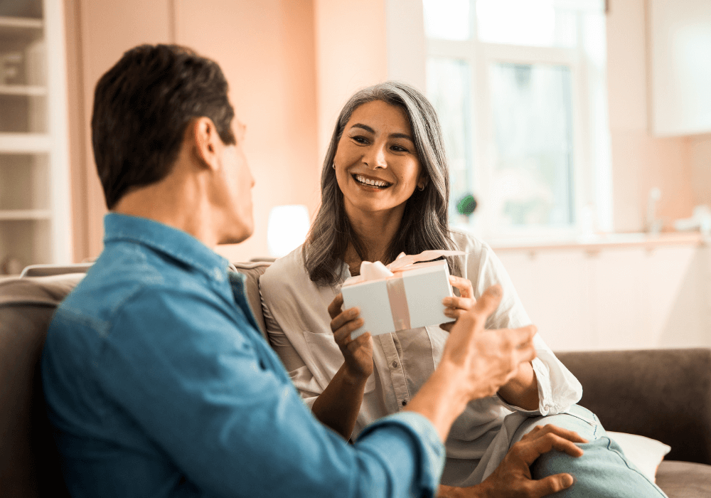retirement gifts for mom